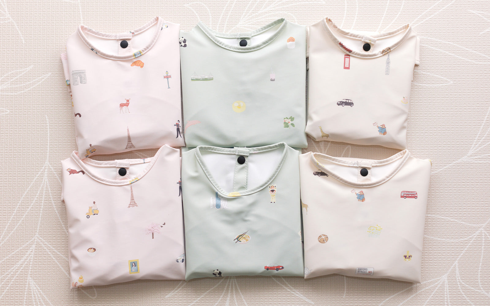 Waterproof Sleeved Bib - Hong Kong City