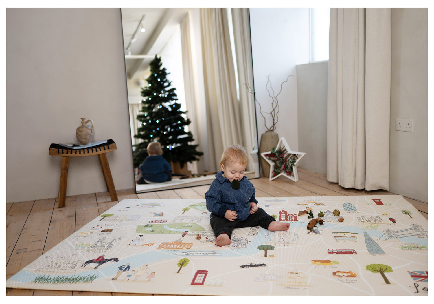 London City Reversible  Playmat